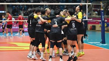 的他们仍要 的他们仍要